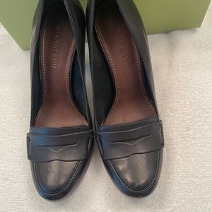 Worn once all leather dress shoes.